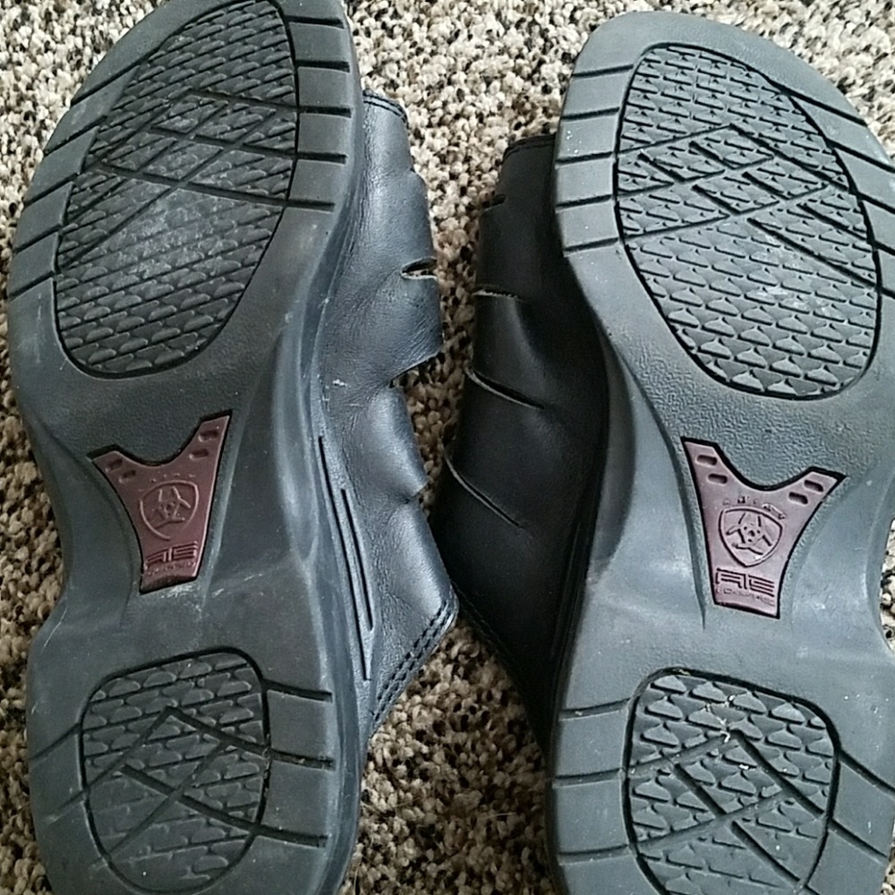 Ariat size 7 - Picture 4 of 4